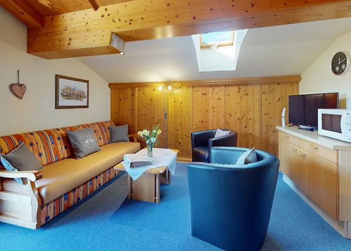 Aparthotel Tirol 3*